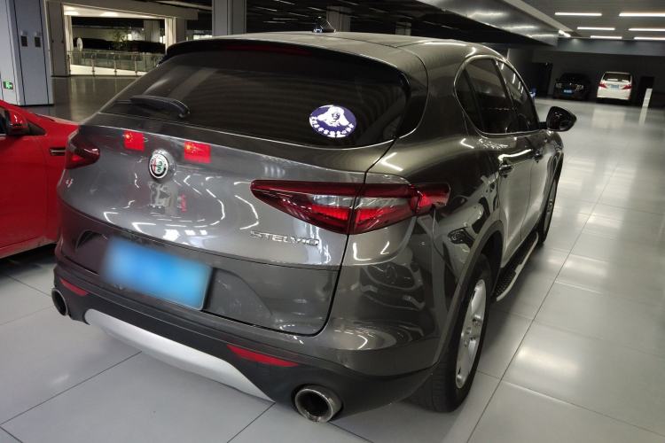 Used Alfa Romeo Stelvio 2017 2.0T 200HP Elite Edition Rear Right 45 Deg