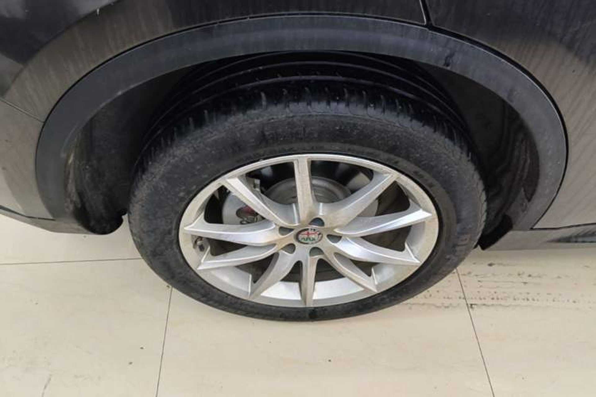 Used Alfa Romeo Stelvio 2017 2.0T 200HP Luxury Edition Right Rear Wheel Hub