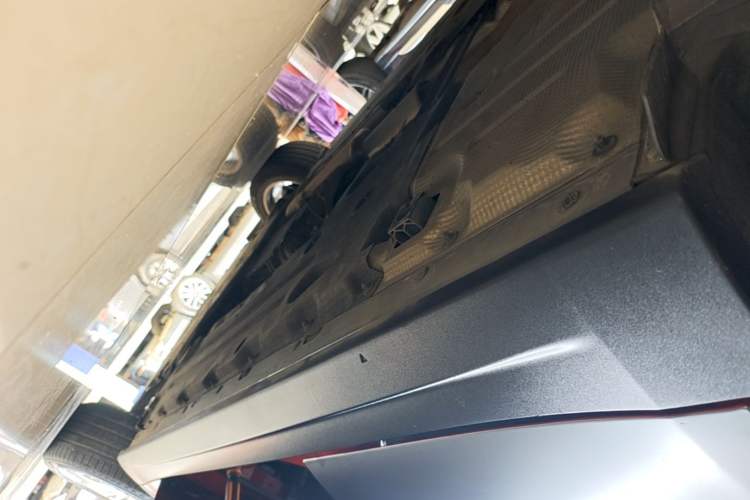Used Alfa Romeo Stelvio 2017 2.0T 280HP Luxury Edition Right Side Sill