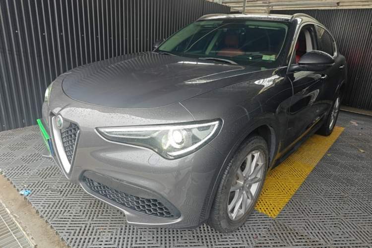 Used Alfa Romeo Stelvio 2017 2.0T 200HP Luxury Edition Guazi used car, China used car export, Used car for sale, Used  cars, Cheapest cars for sale