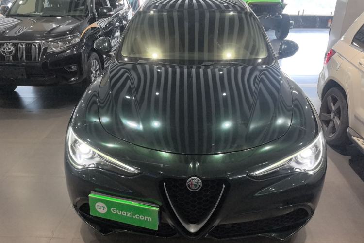 Used Alfa Romeo Stelvio 2017 2.0T 280HP Luxury Edition Front