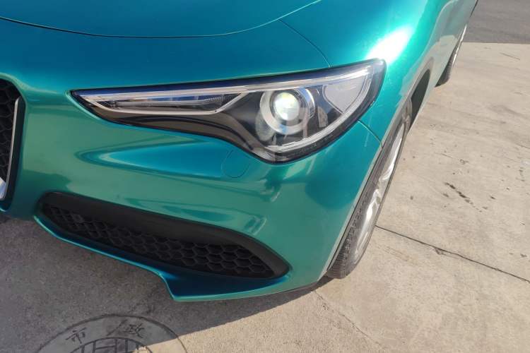 Used Alfa Romeo Stelvio 2017 2.0T 200HP Luxury Edition Left Front Headlight