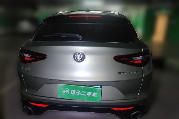 Used Alfa Romeo Stelvio 2017 2.0T 280HP Luxury Edition Rear