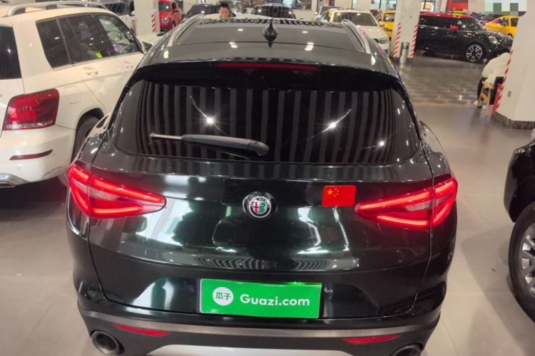 Used Alfa Romeo Stelvio 2017 2.0T 280HP Luxury Edition Rear