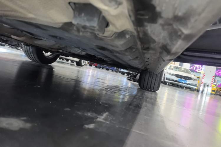 Used Alfa Romeo Stelvio 2017 2.0T 280HP Luxury Edition Right Side Sill