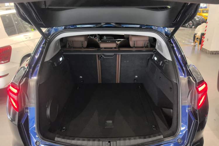 Used Alfa Romeo Stelvio 2017 2.0T 280HP Luxury Edition Trunk