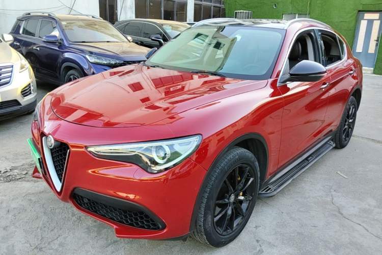 Used Alfa Romeo Stelvio 2017 2.0T 200HP Luxury Edition Guazi used car, China used car export, Used car for sale, Used cars, Cheapest cars for sale