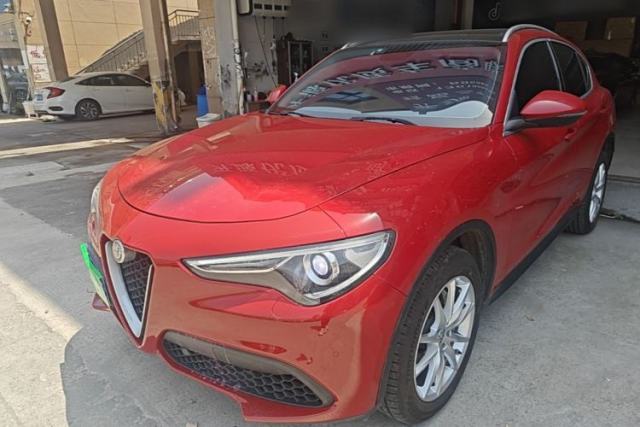 Used Alfa Romeo Stelvio 2017 2.0T 200HP Luxury Edition