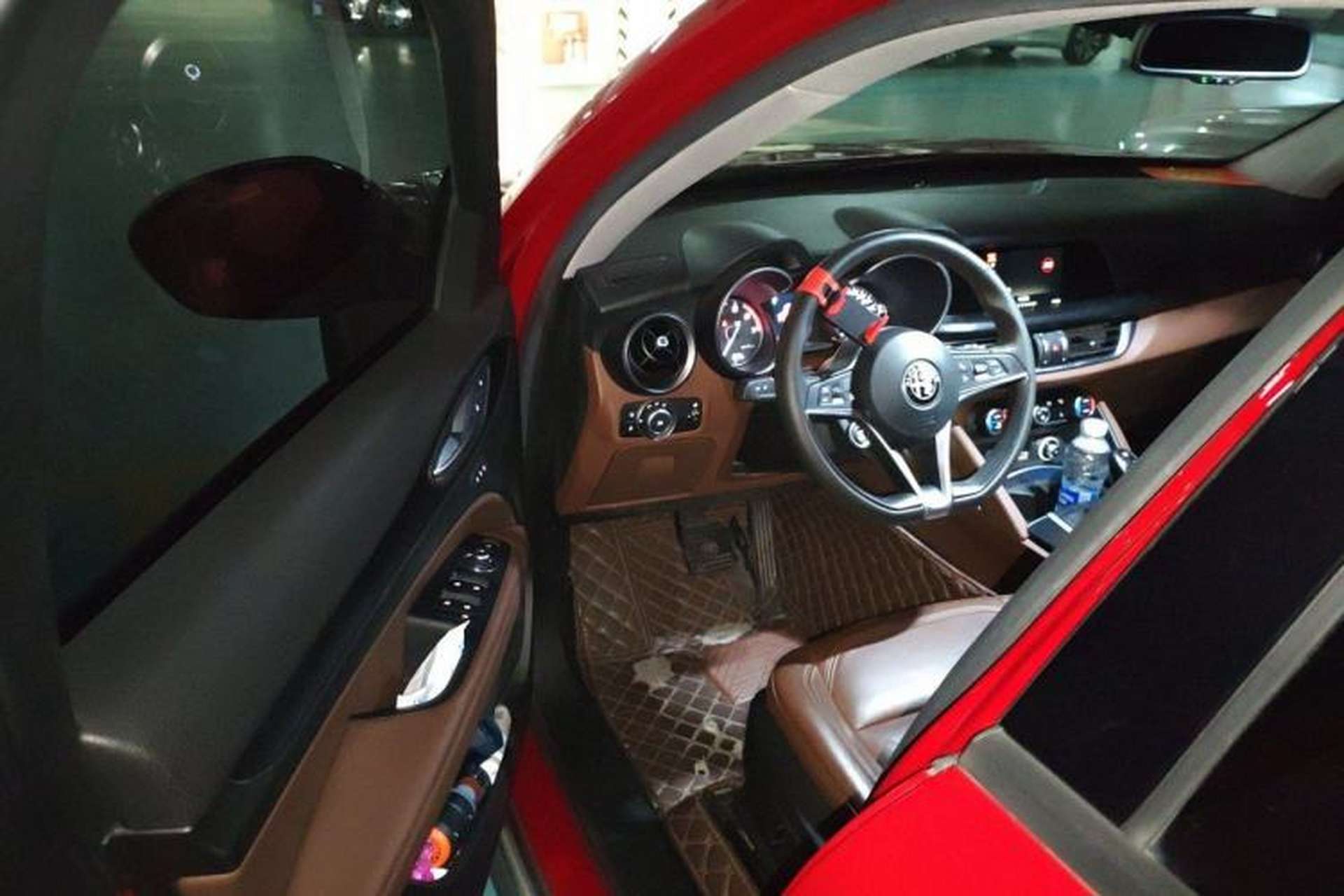 Used Alfa Romeo Stelvio 2017 2.0T 200HP Elite Edition Driver Seat