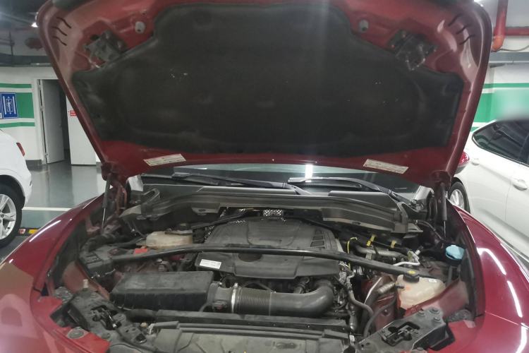Used Alfa Romeo Stelvio 2017 2.0T 200HP Elite Edition Engine Bay