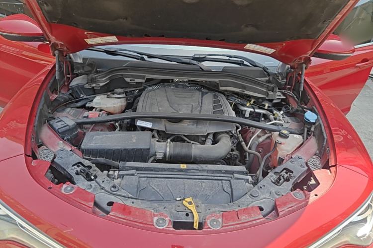 Used Alfa Romeo Stelvio 2017 2.0T 200HP Luxury Edition Engine Bay