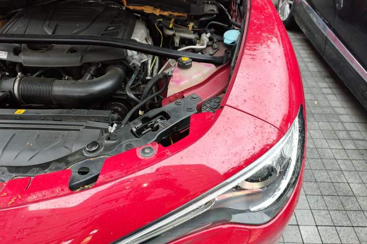 Used Alfa Romeo Stelvio 2017 2.0T 200HP Elite Edition Engine Bay Left
