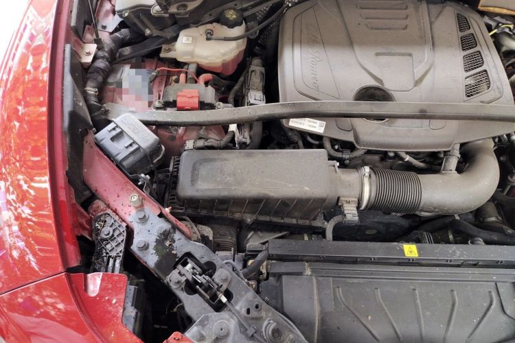 Used Alfa Romeo Stelvio 2017 2.0T 200HP Luxury Edition Engine Bay Right