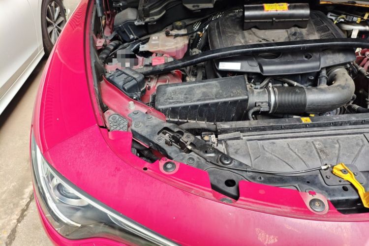 Used Alfa Romeo Stelvio 2017 2.0T 200HP Elite Edition Engine Bay Right