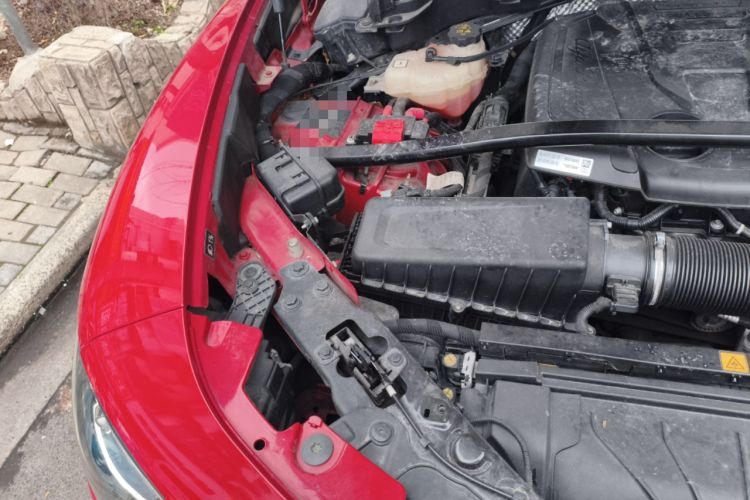 Used Alfa Romeo Stelvio 2017 2.0T 200HP Elite Edition Engine Bay Right