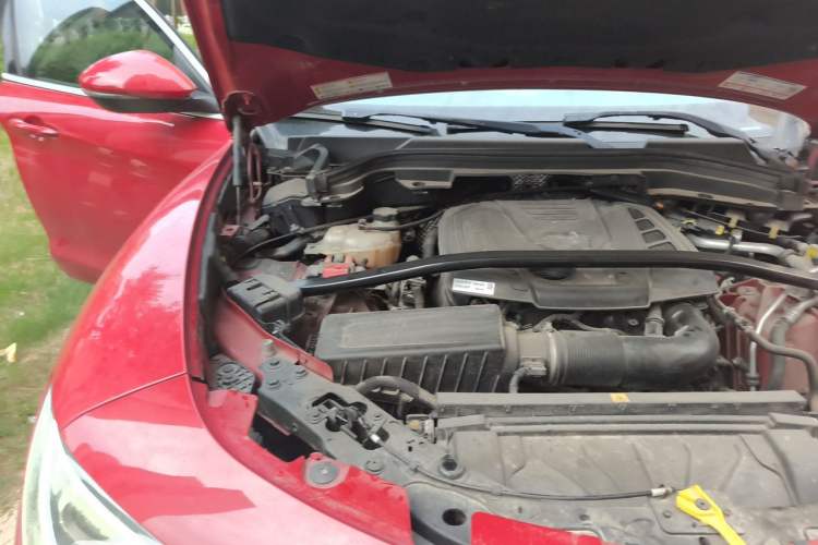 Used Alfa Romeo Stelvio 2017 2.0T 200HP Luxury Edition Engine Bay Right