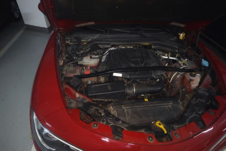 Used Alfa Romeo Stelvio 2017 2.0T 200HP Luxury Edition Engine Bay Right