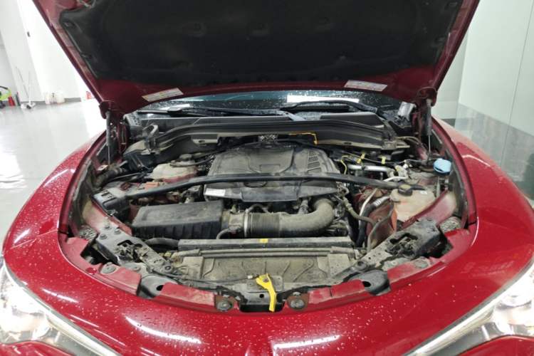 Used Alfa Romeo Stelvio 2017 2.0T 200HP Elite Edition Engine Bay