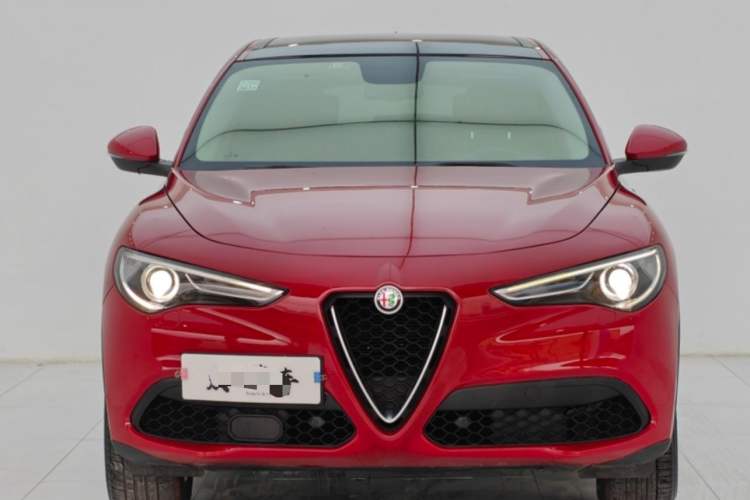 Used Alfa Romeo Stelvio 2017 2.0T 200HP Elite Edition Exterior 1