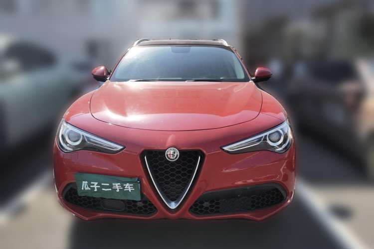 Used Alfa Romeo Stelvio 2017 2.0T 280HP Luxury Edition Front