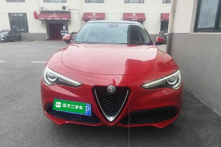 Used Alfa Romeo Stelvio 2017 2.0T 200HP Elite Edition Front