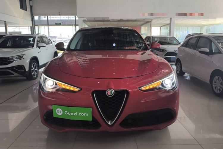 Used Alfa Romeo Stelvio 2017 2.0T 200HP Elite Edition Front
