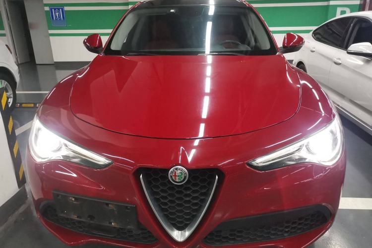 Used Alfa Romeo Stelvio 2017 2.0T 200HP Elite Edition Front