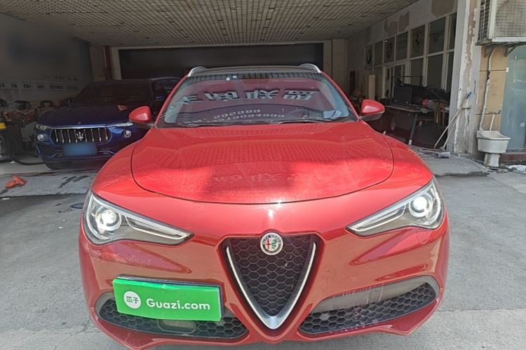 Used Alfa Romeo Stelvio 2017 2.0T 200HP Luxury Edition Front