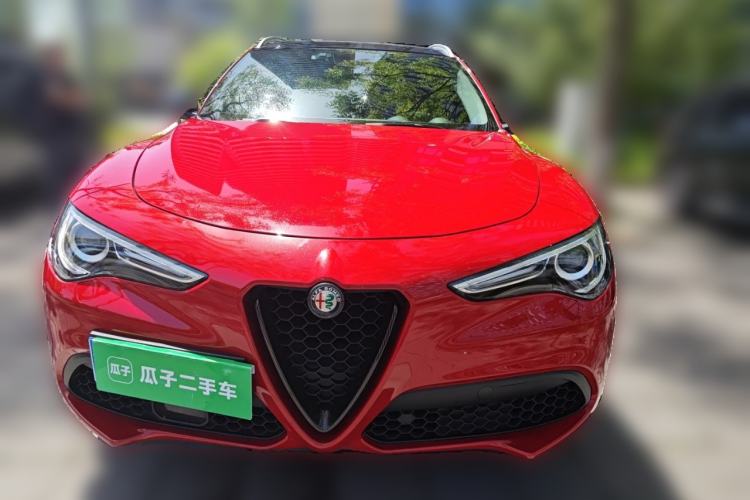 Used Alfa Romeo Stelvio 2017 2.0T 200HP Luxury Edition Front