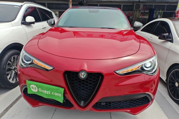 Used Alfa Romeo Stelvio 2017 2.0T 200HP Elite Edition Front