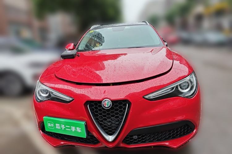 Used Alfa Romeo Stelvio 2017 2.0T 200HP Luxury Edition Front