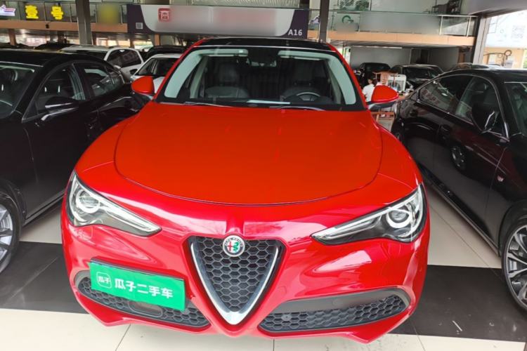 Used Alfa Romeo Stelvio 2017 2.0T 200HP Elite Edition Front