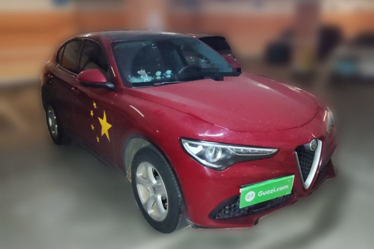 Used Alfa Romeo Stelvio 2017 2.0T 200HP Elite Edition Front Right 45 Deg