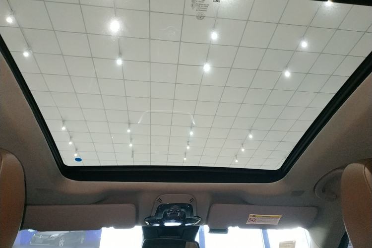 Used Alfa Romeo Stelvio 2017 2.0T 200HP Elite Edition Headliner