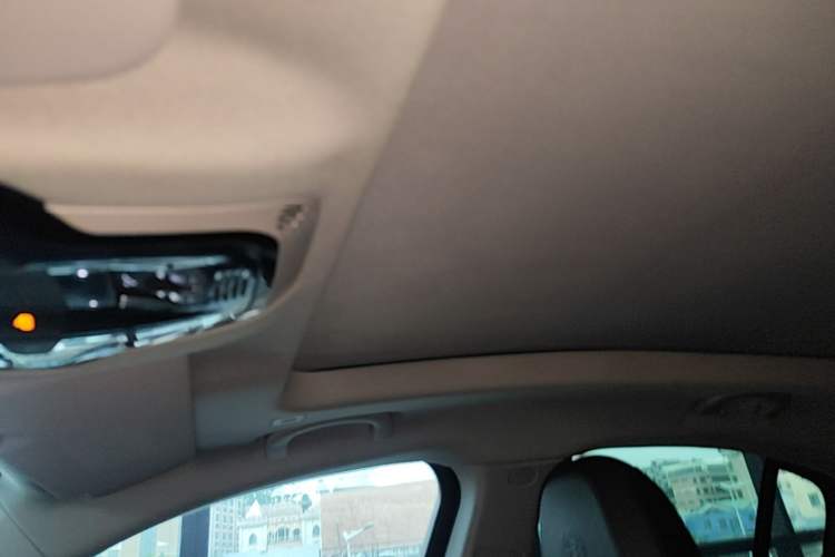 Used Alfa Romeo Stelvio 2017 2.0T 200HP Elite Edition Headliner