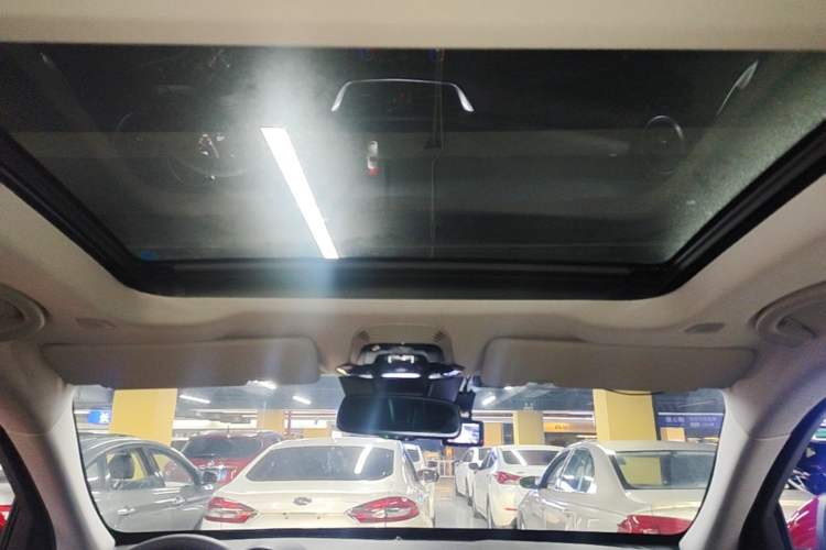 Used Alfa Romeo Stelvio 2017 2.0T 200HP Elite Edition Headliner