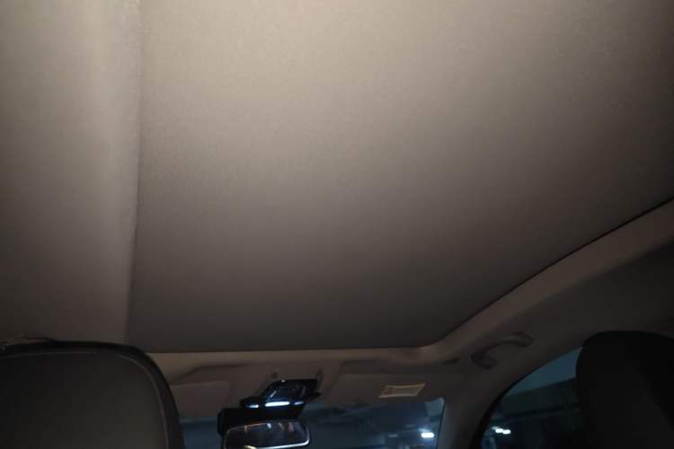 Used Alfa Romeo Stelvio 2017 2.0T 200HP Luxury Edition Headliner