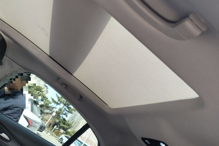 Used Alfa Romeo Stelvio 2017 2.0T 200HP Luxury Edition Headliner