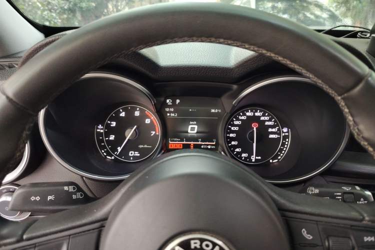 Used Alfa Romeo Stelvio 2017 2.0T 200HP Luxury Edition Instrument Cluster