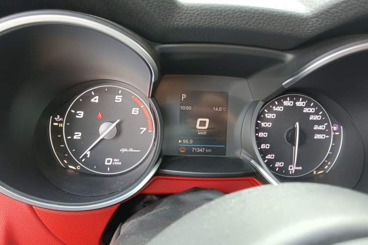 Used Alfa Romeo Stelvio 2017 2.0T 200HP Elite Edition Instrument Cluster