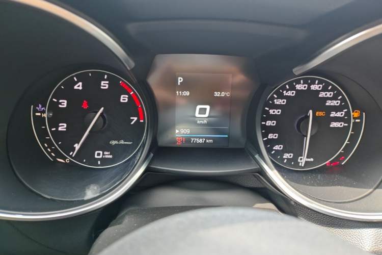 Used Alfa Romeo Stelvio 2017 2.0T 200HP Elite Edition Instrument Cluster