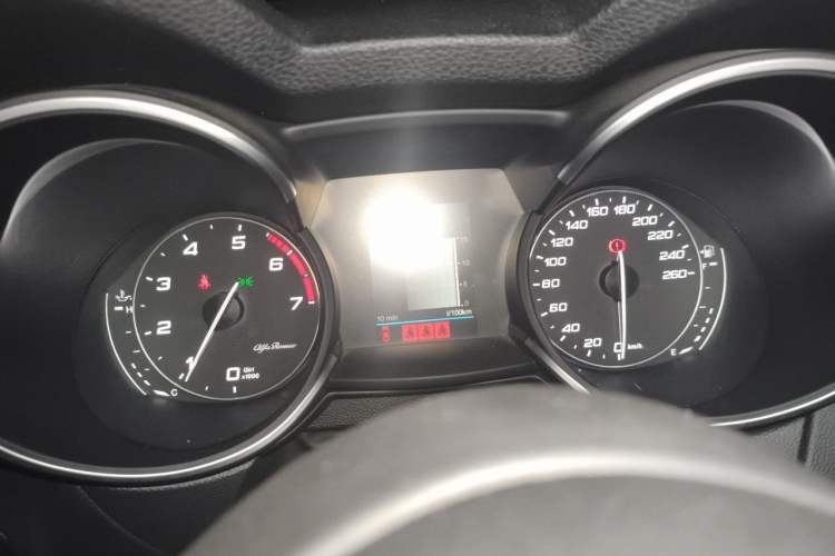 Used Alfa Romeo Stelvio 2017 2.0T 200HP Elite Edition Instrument Cluster