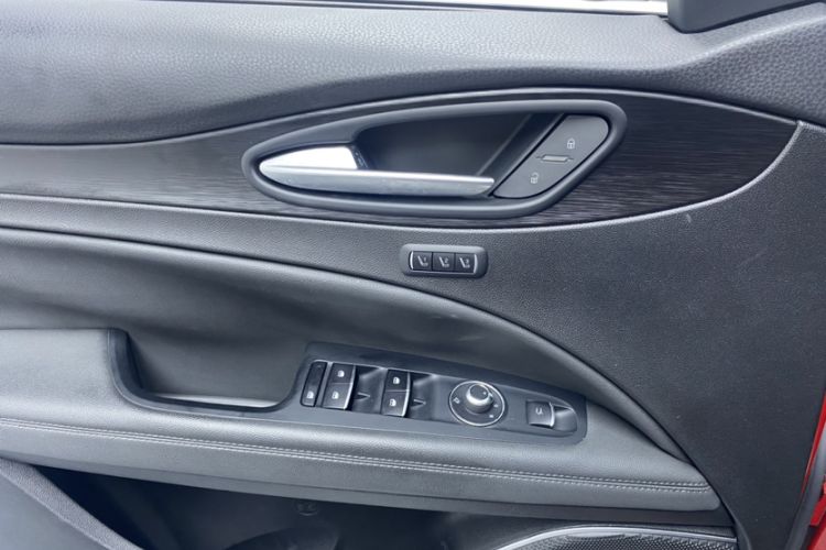 Used Alfa Romeo Stelvio 2017 2.0T 280HP Luxury Edition Interior 5