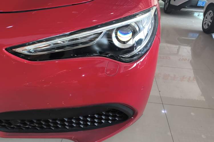Used Alfa Romeo Stelvio 2017 2.0T 200HP Elite Edition Left Front Headlight