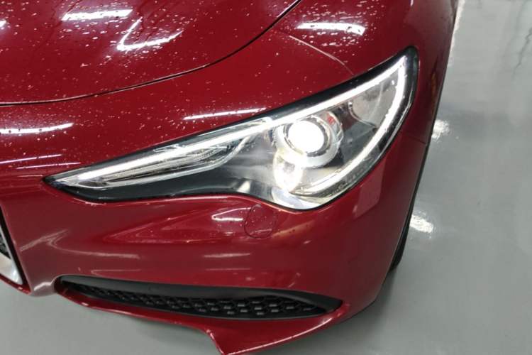 Used Alfa Romeo Stelvio 2017 2.0T 200HP Elite Edition Left Front Headlight