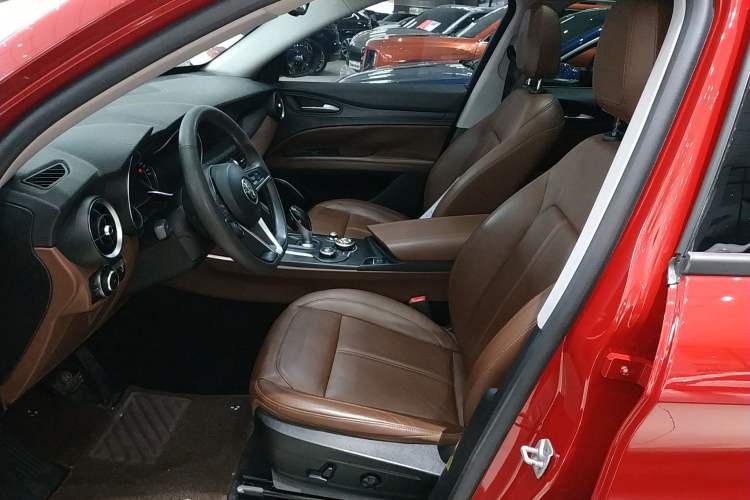 Used Alfa Romeo Stelvio 2017 2.0T 200HP Elite Edition Left Front Seat