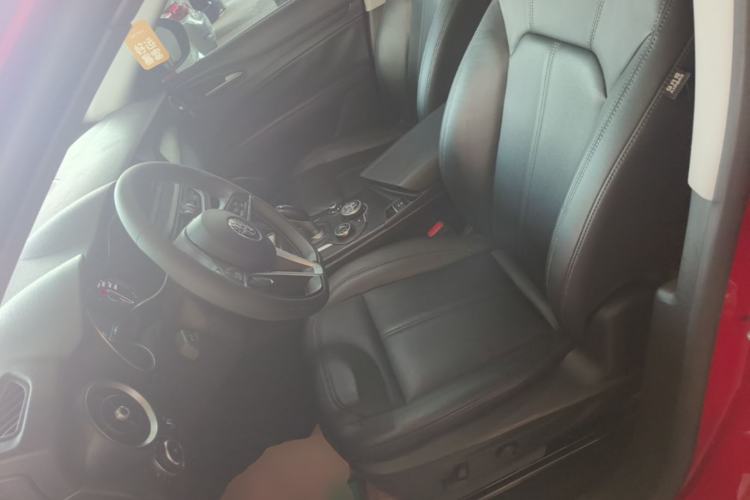 Used Alfa Romeo Stelvio 2017 2.0T 200HP Luxury Edition Left Front Seat