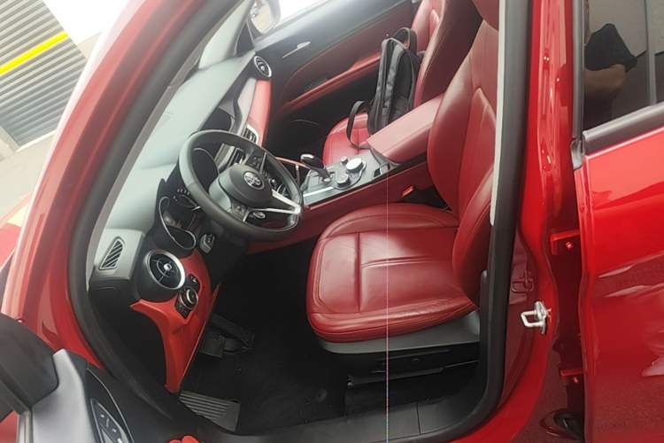 Used Alfa Romeo Stelvio 2017 2.0T 200HP Elite Edition Left Front Seat
