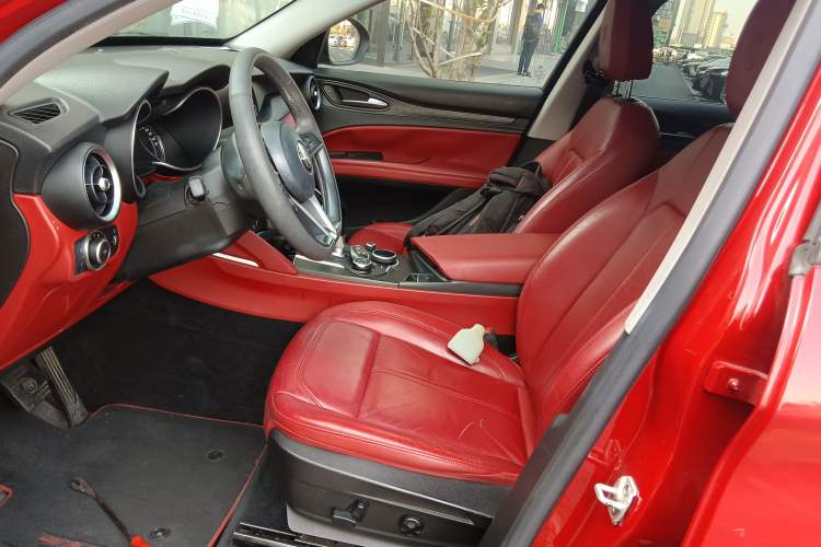 Used Alfa Romeo Stelvio 2017 2.0T 200HP Elite Edition Left Front Seat