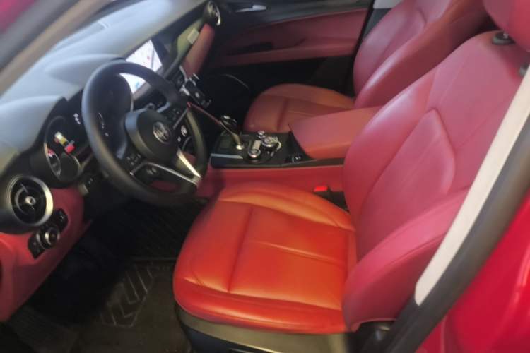 Used Alfa Romeo Stelvio 2017 2.0T 200HP Elite Edition Left Front Seat